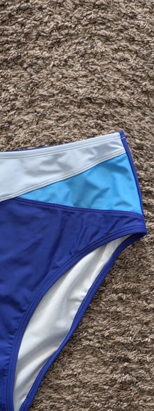 Cupshe V-neck Twist Bra & Spliced High Waist Bikini Set Blue Size L - Picture 9 of 16